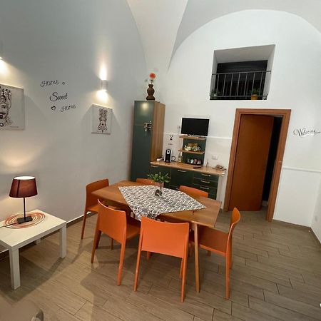 Due Passi Dal Centro Apartment Catania Ngoại thất bức ảnh