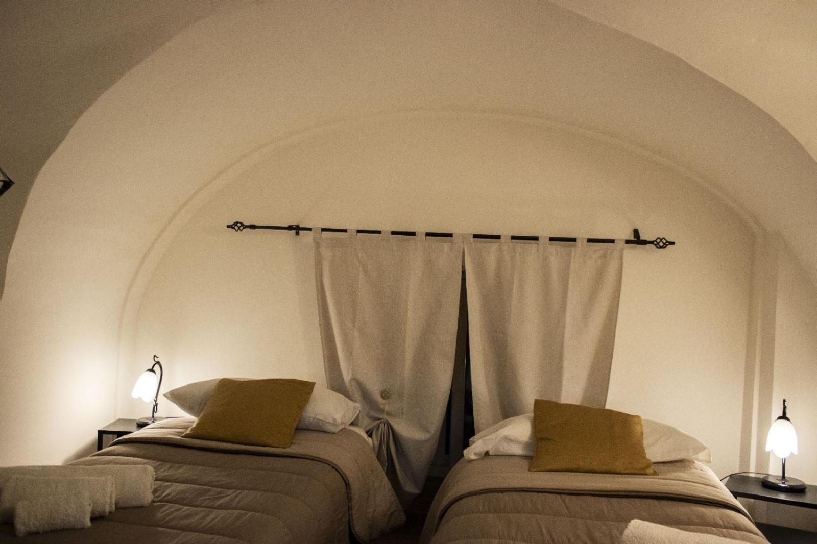 Due Passi Dal Centro Apartment Catania Ngoại thất bức ảnh