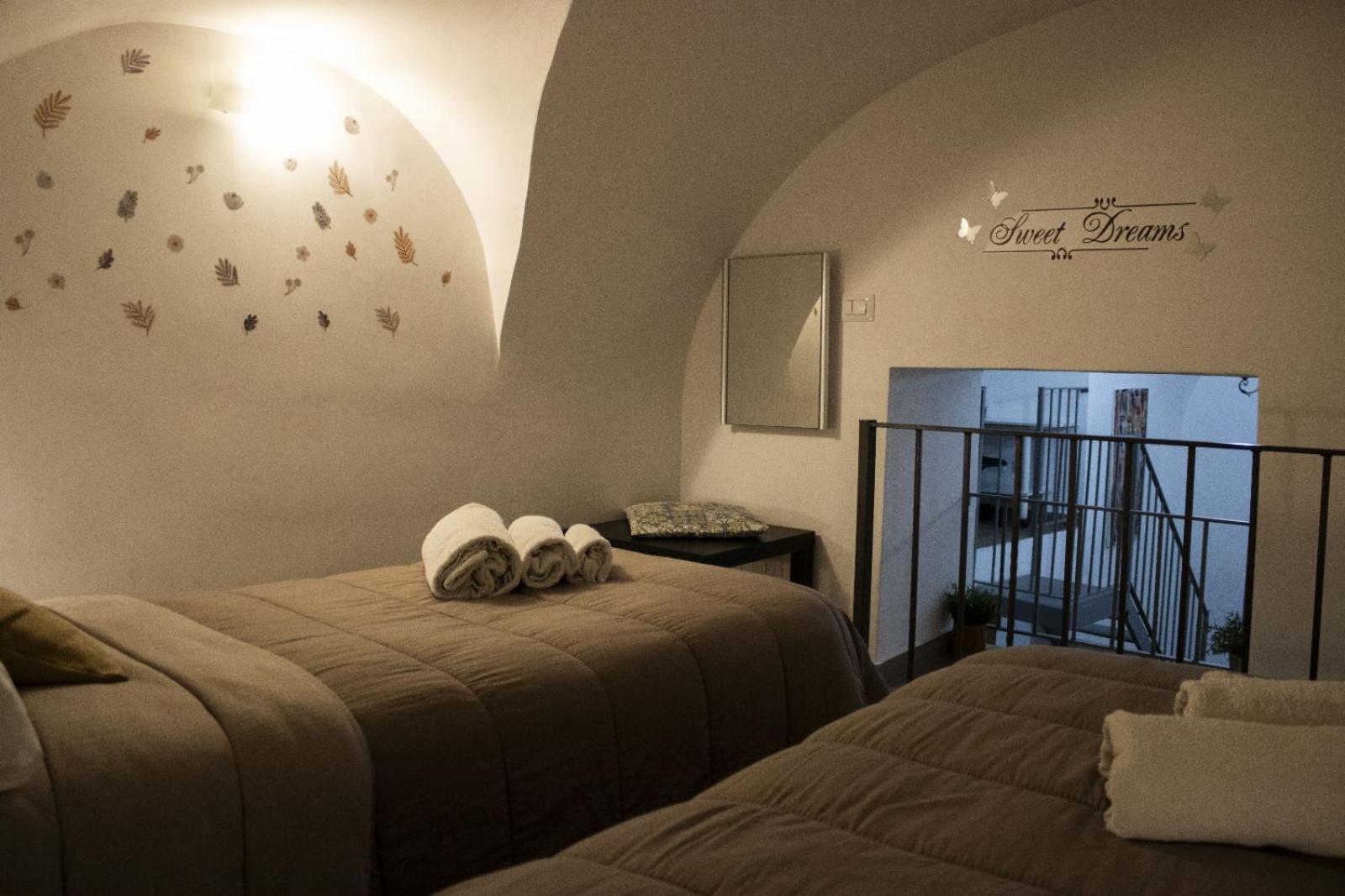 Due Passi Dal Centro Apartment Catania Ngoại thất bức ảnh